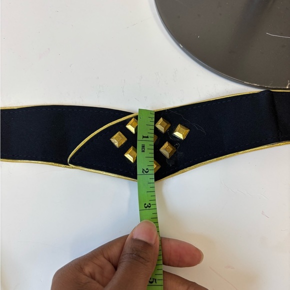 Black and Gold Waist Belt sku 2011 - Picture 3 of 6